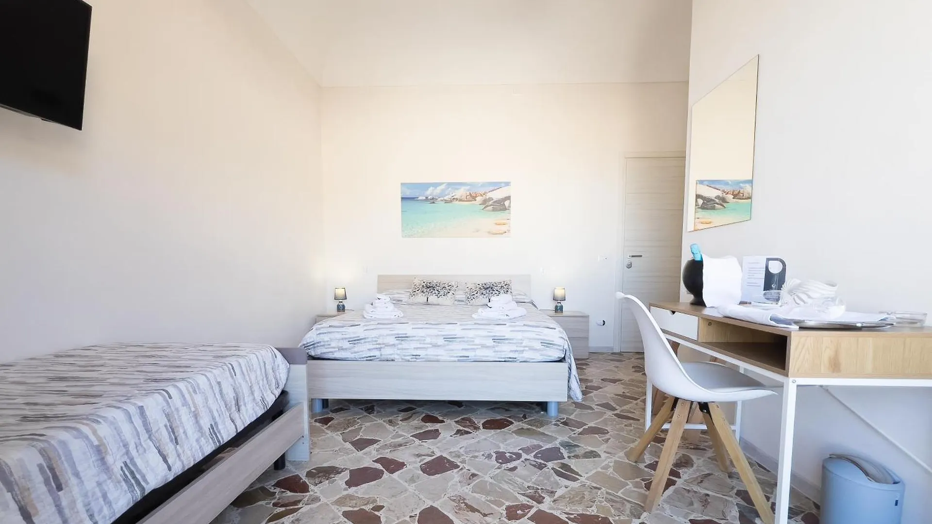 Ponente & Maestro Rooms Favignana 0*,