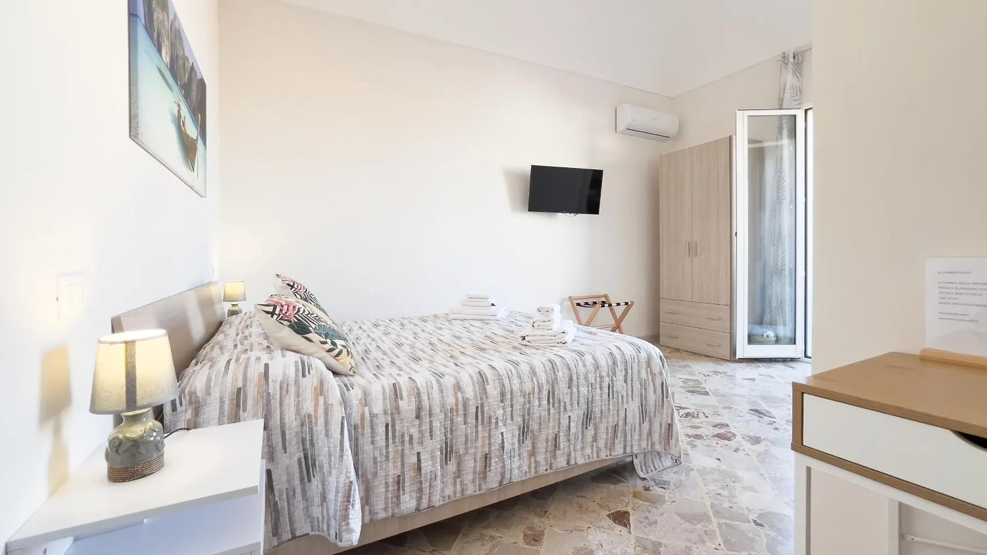 Bed & Breakfast Ponente & Maestro Rooms Favignana